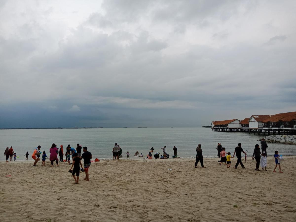 Glory Beach Resort Private Penthouse Port Dickson Exterior foto