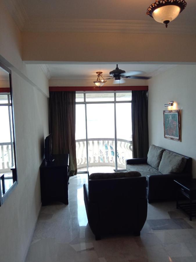 Glory Beach Resort Private Penthouse Port Dickson Exterior foto