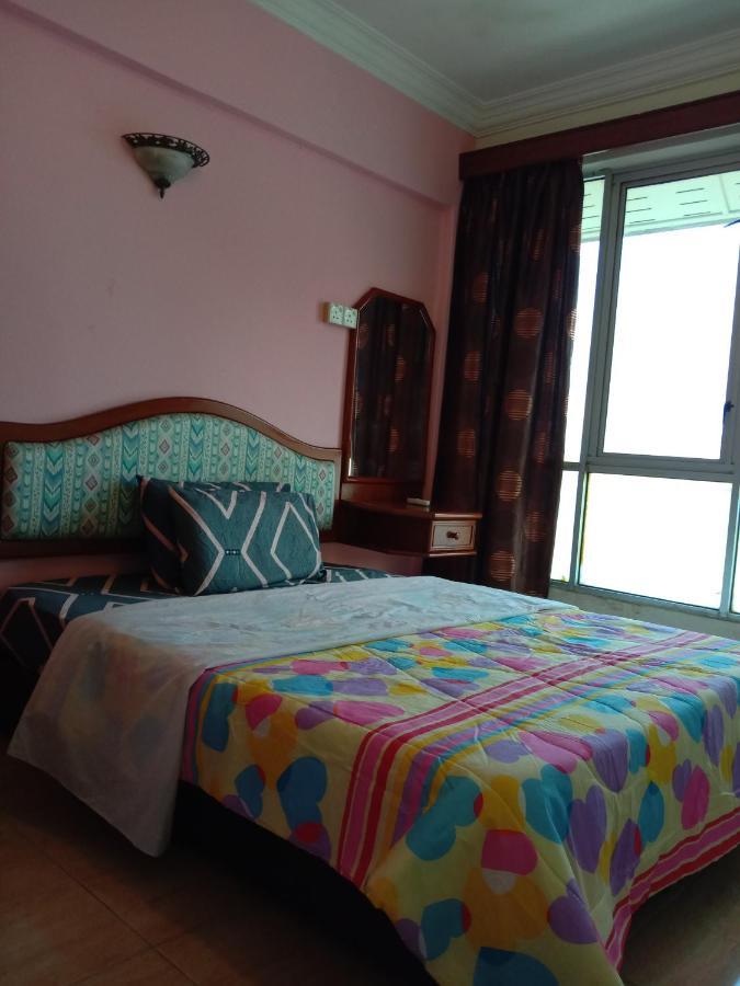 Glory Beach Resort Private Penthouse Port Dickson Exterior foto